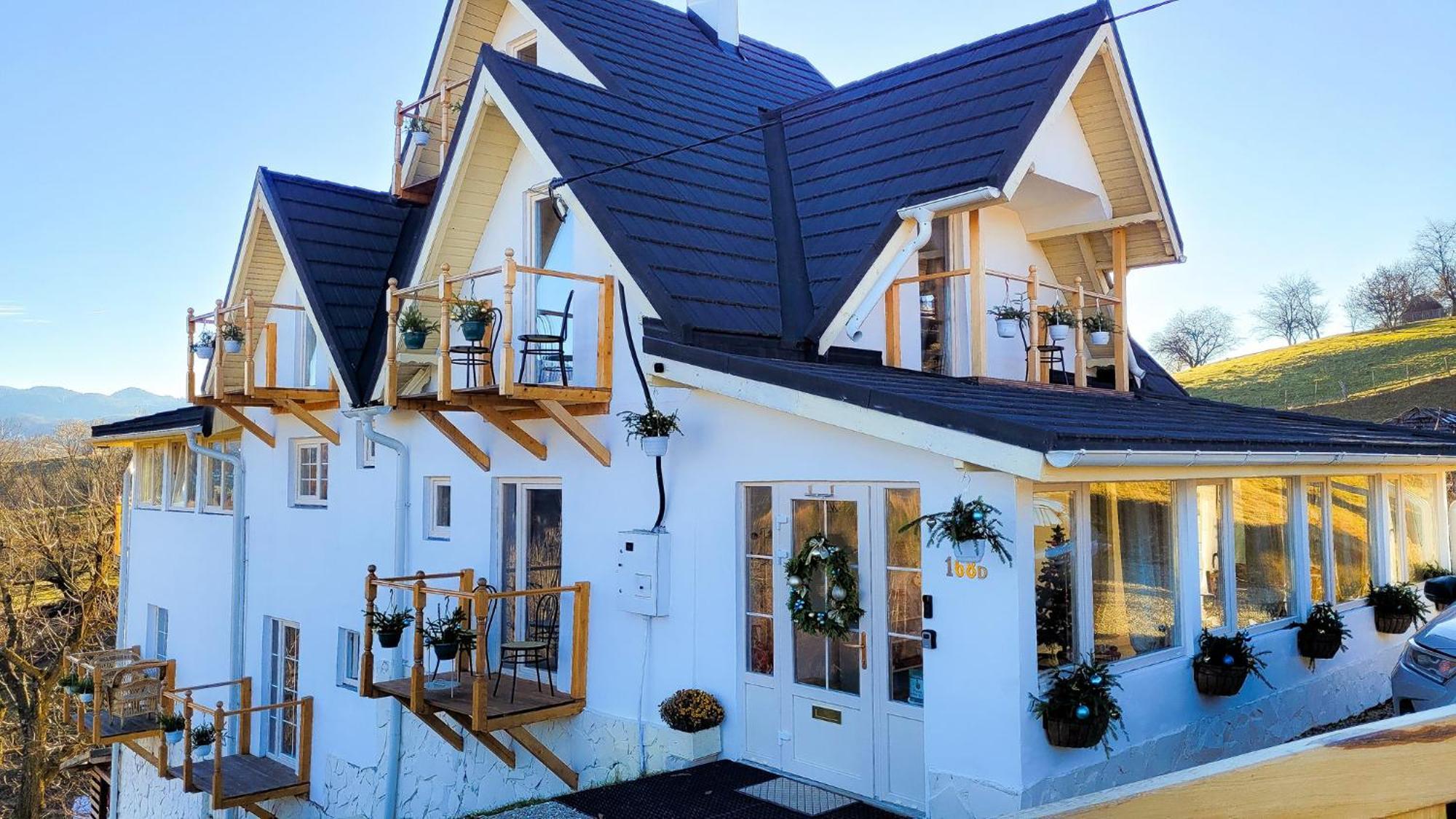 Carpathia Magic -Adults Only Villa Peştera Екстериор снимка